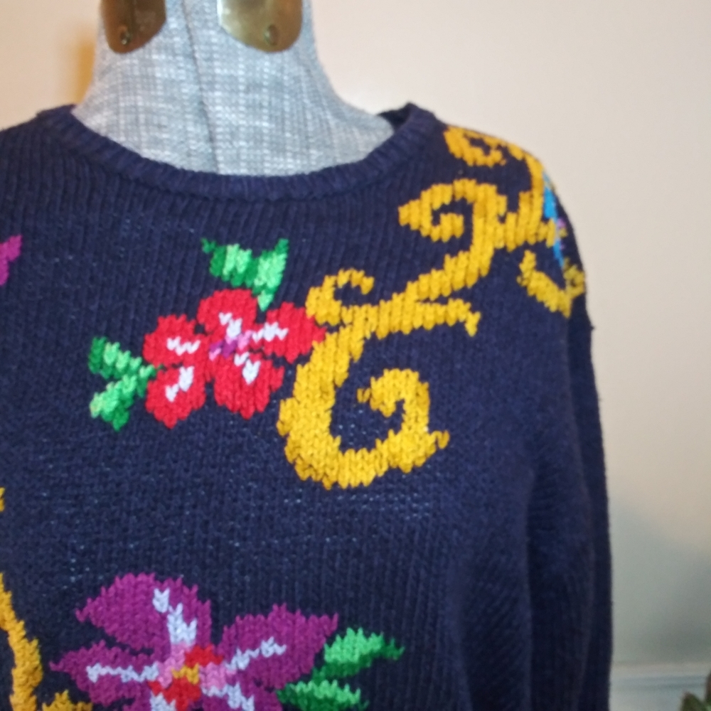 Vintage 1980's Liz Claiborne Navy Floral Embroidered Silk & Cotton Sweater - Picture 2 of 8